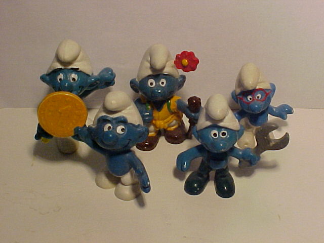 Smurfs including a mechanic and a winner who must be the driver